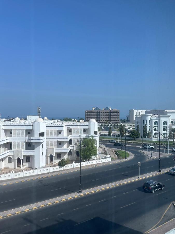 Kama Place